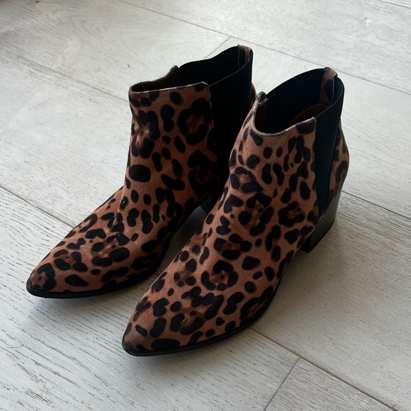 Chinese Laundry Leopard print booties - Picture 2 of 4